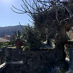 ヴィラ Stone Within Ancient Castle Walls Surrounded By A Lush Garden With Stunning Sea Village And Palmaria Views Sunlit Day *